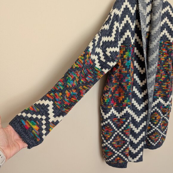 Freeway rainbow open front swing cardigan EUC Large gray and white EUC - Picture 3 of 10